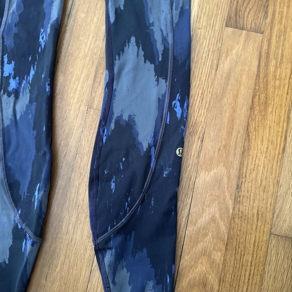 Lululemon Women's Take the Moment Tight 25" Lululemon Robert Geller Size 4 - Picture 2 of 5